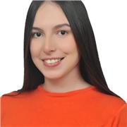 Profesional en Sociología de la Universidad de Antioquia, me encantan las Ciencias Sociales, disfruto hacer trabajo en equipo. Soy dinámica, paciente, y me encanta escuchar. Creo fielmente que la clave para una buena enseñanza, es la comunicación. Dispues